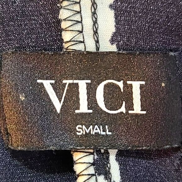 VICI Black & White Mini-dress with Big Pockets on the Front, Size Small - Picture 8 of 9